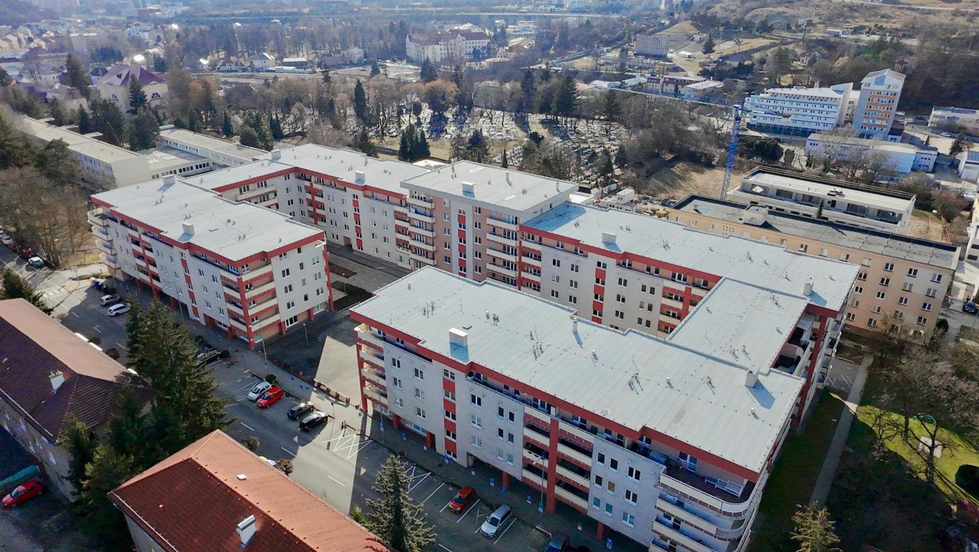 Simcity 3 I City Centre & Free Parking 24H Self Check-In Banská Bystrica Esterno foto